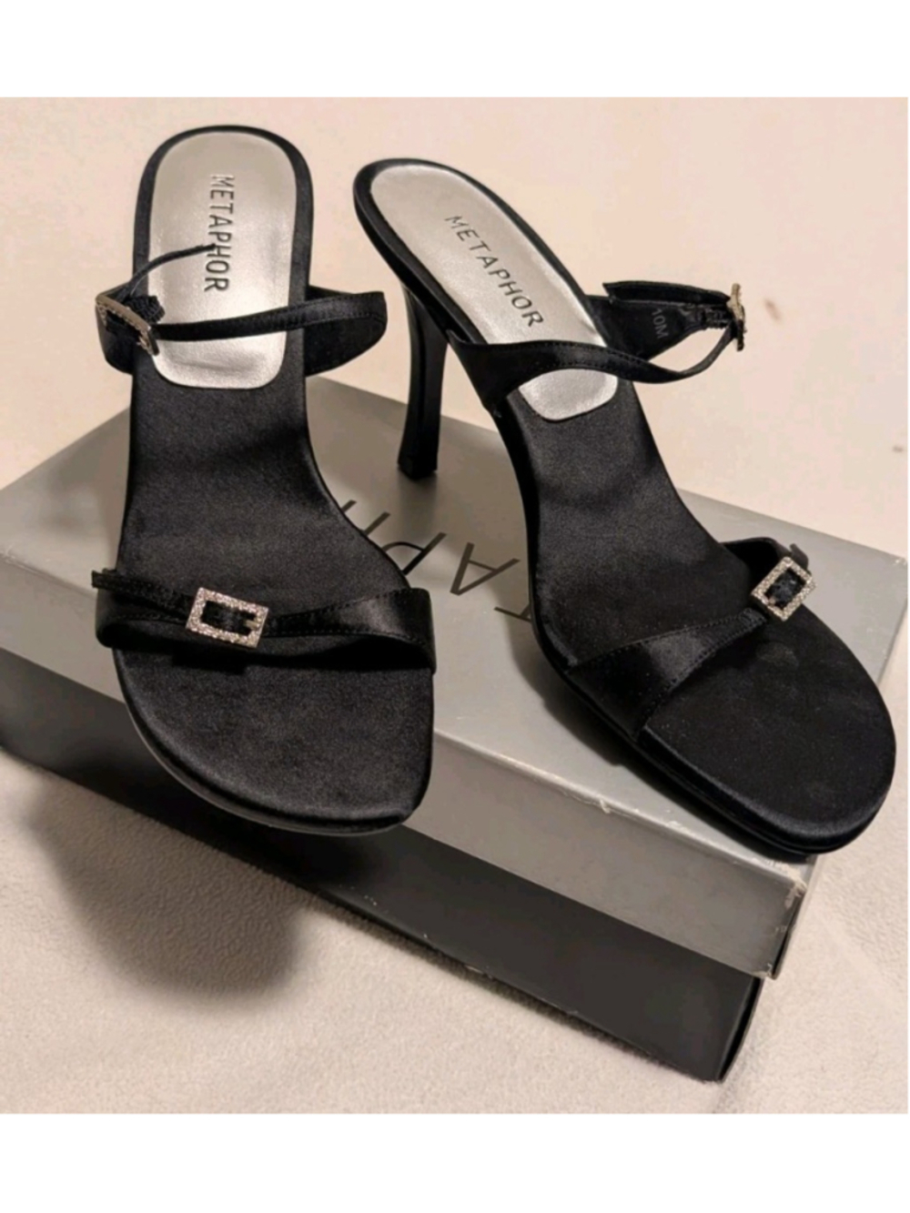 Metaphor Julianna Back Satin Strappy Shoes Size 10 N42